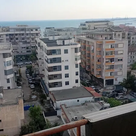 Plazh Apartmán *